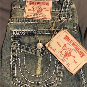 True Religion Jeans, distressed, light wash!